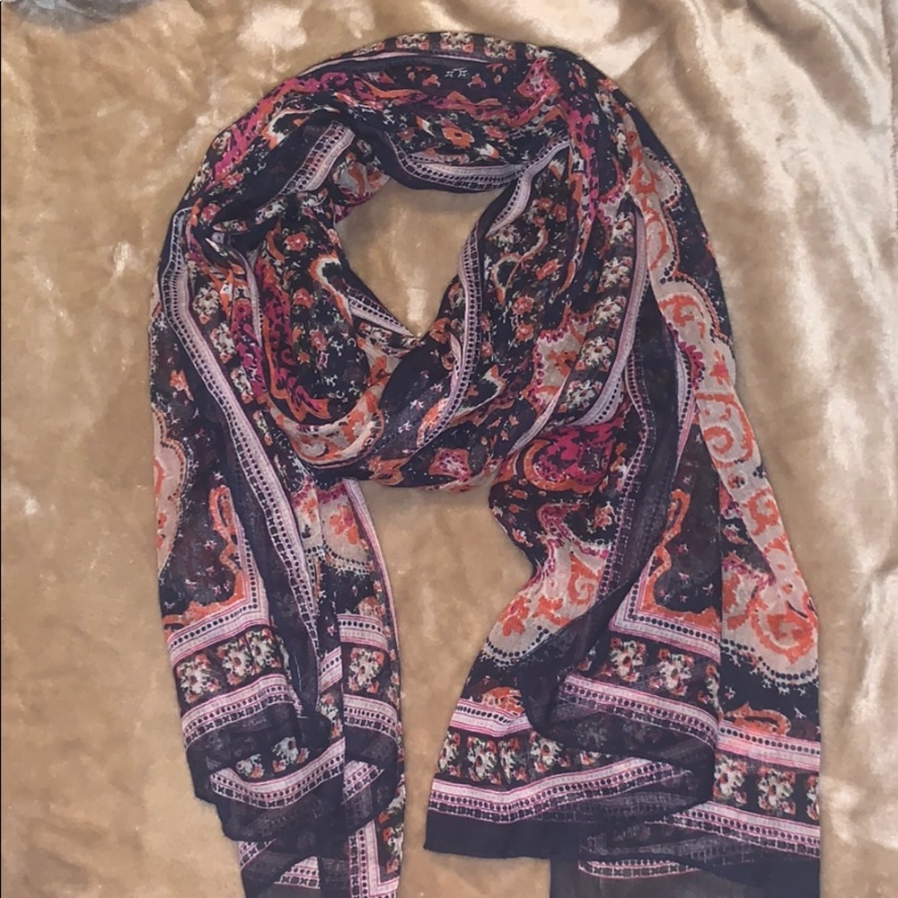 Patterned Scarf